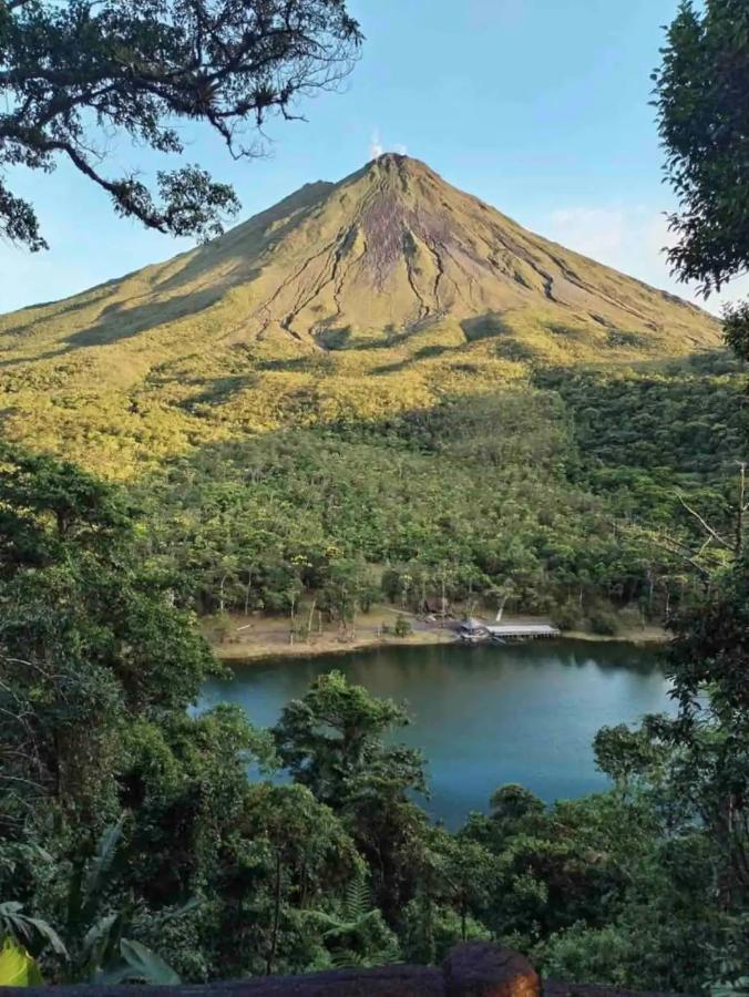Villa Jawara ! Un Volcan En Su Jardin ! *